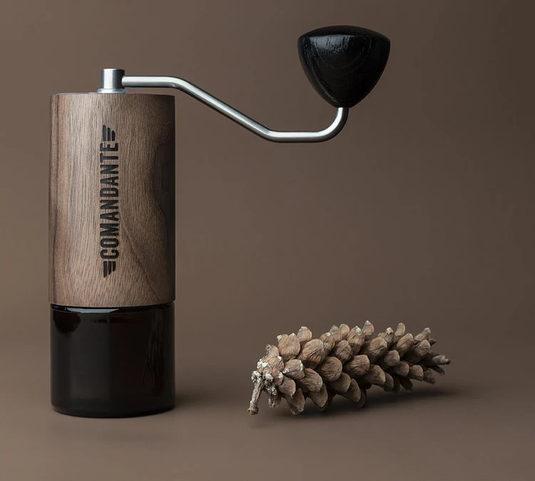Moulin à Café COMANDANTE C40 MK4 Nitro Blade Virginia Walnut – Image 3