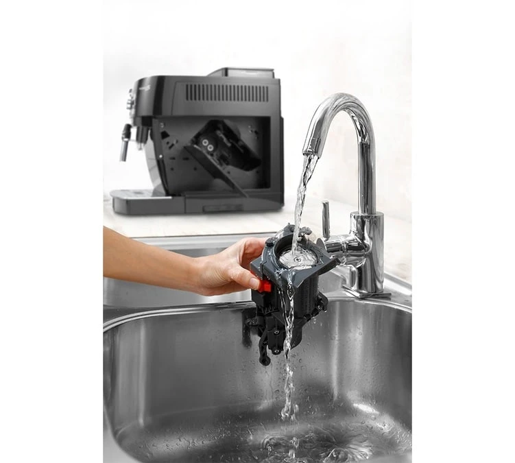 DELONGHI Magnifica S Smart FEB 2533.B Garantie 3 Ans – Image 6